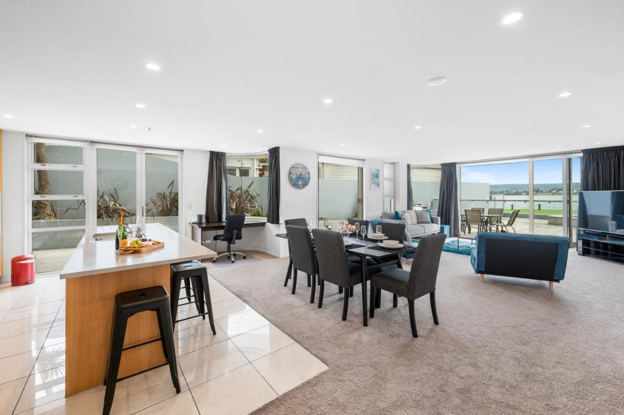 Lakeside Apartment Waimahana 1 Taupo Bagian luar foto