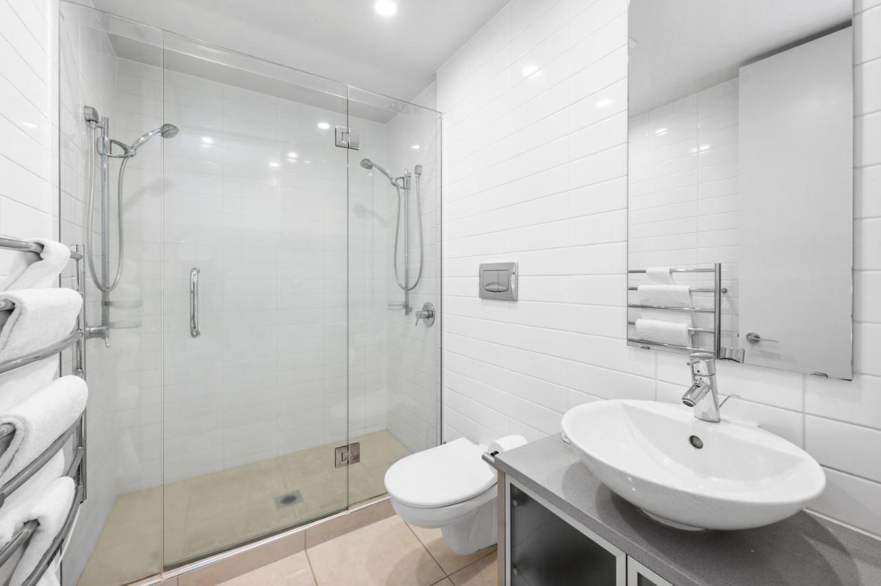 Lakeside Apartment Waimahana 1 Taupo Bagian luar foto