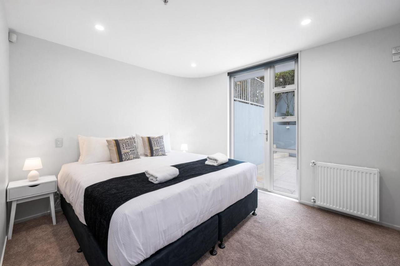 Lakeside Apartment Waimahana 1 Taupo Bagian luar foto