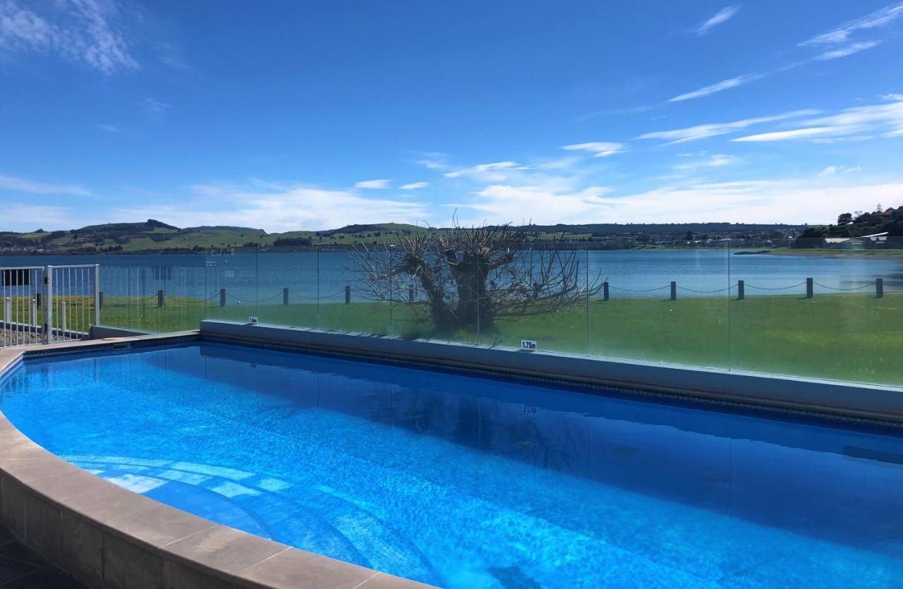 Lakeside Apartment Waimahana 1 Taupo Bagian luar foto